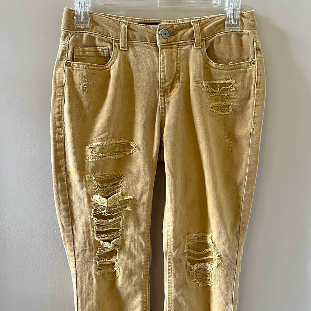 Juniors Vanilla Star Mid Rise Skinny Ripped Jeans Size 3